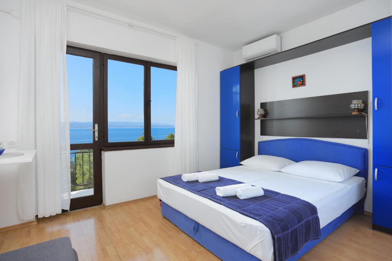 Apartments By The Sea Brela, Makarska - 2718 Exterior foto